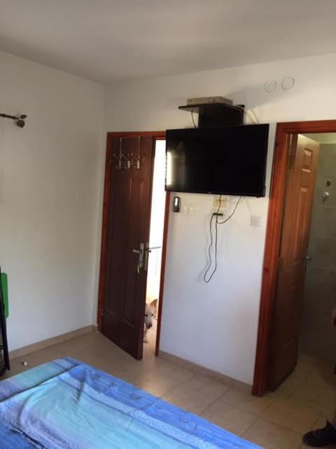 הבית של דרורי Neve Zohar Bagian luar foto